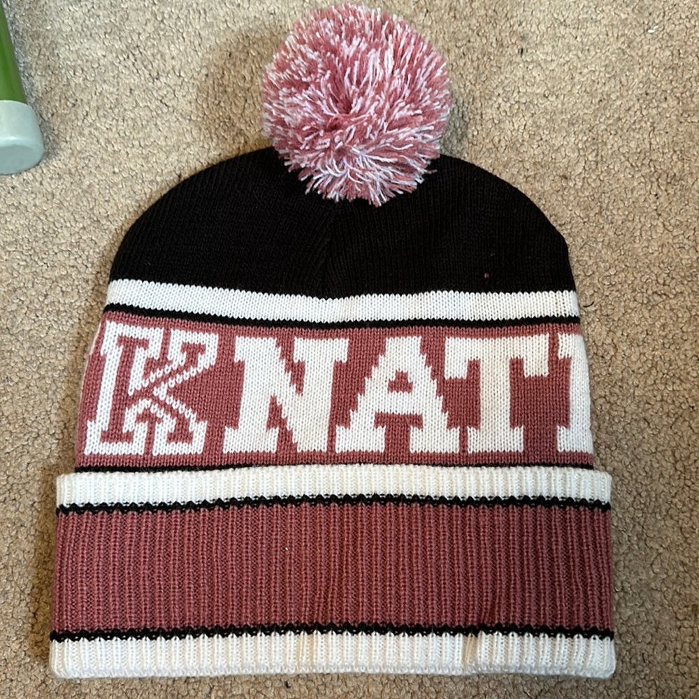 VS Pink Pom Pom hat